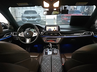 BMW 7-SERIES G11 2020