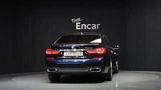 BMW 7-SERIES G11 2017