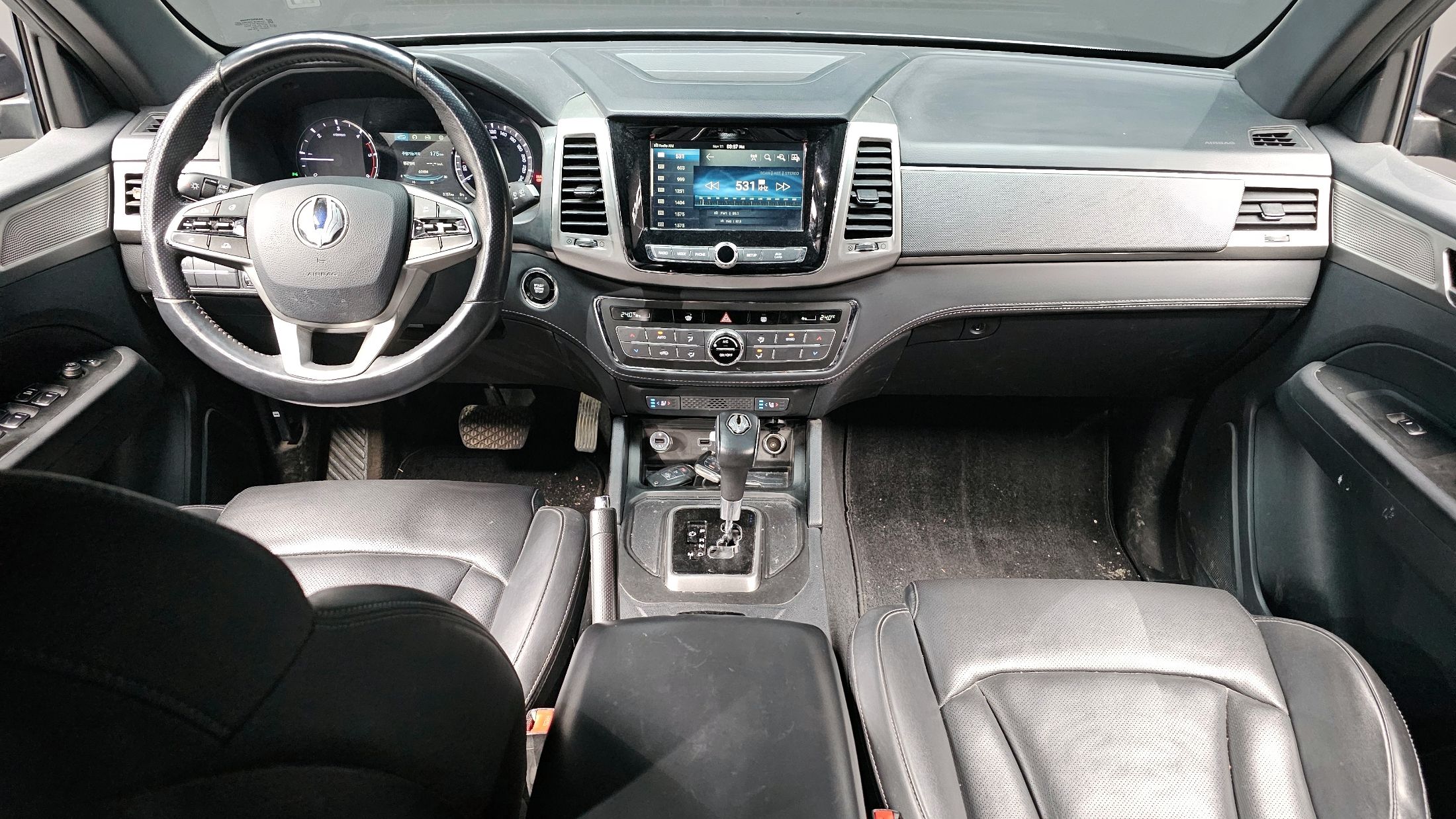 SSANGYONG REXTON SPORTS CAR 2019