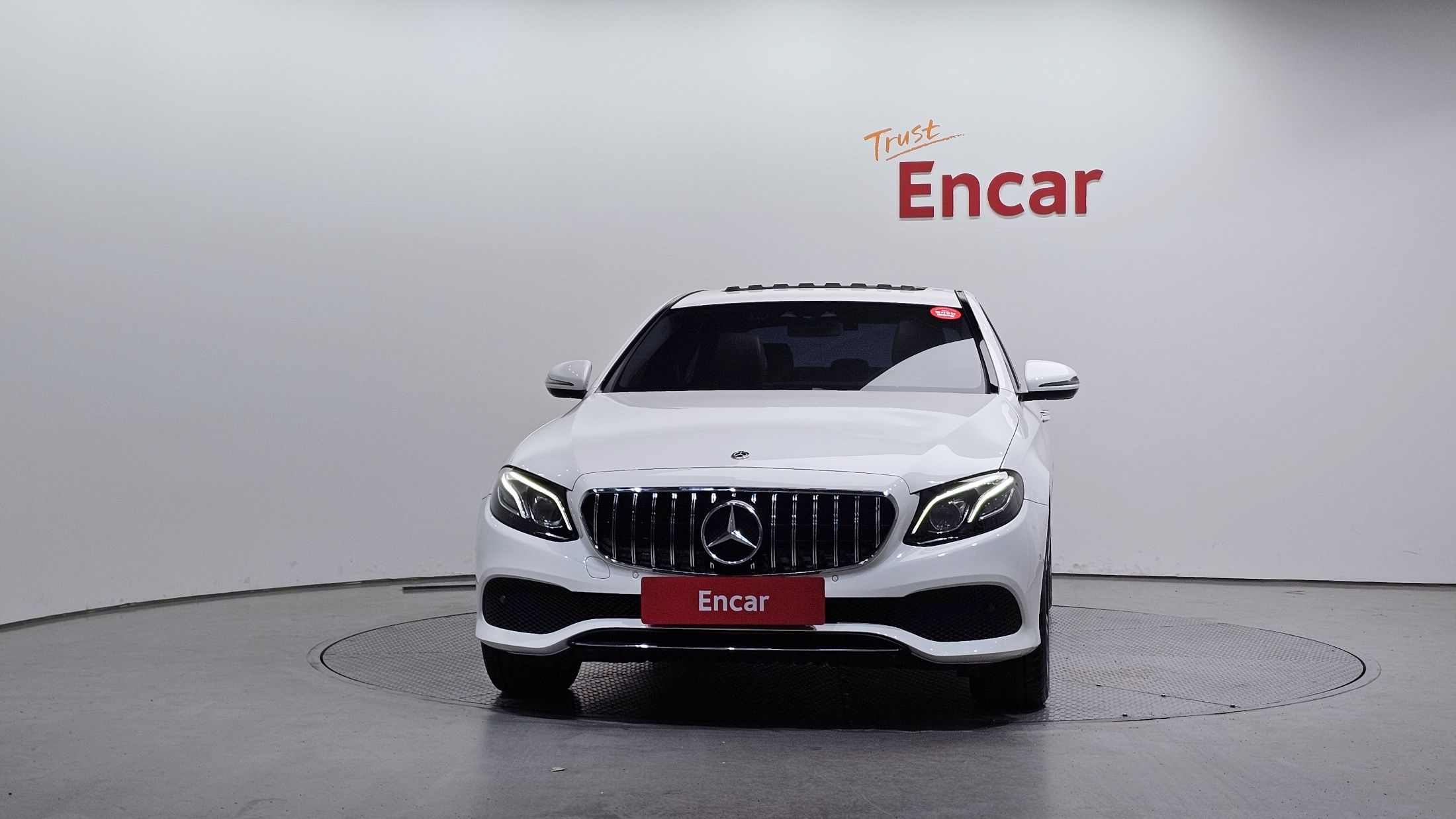 MERCEDES BENZ E-CLASS W213 2018