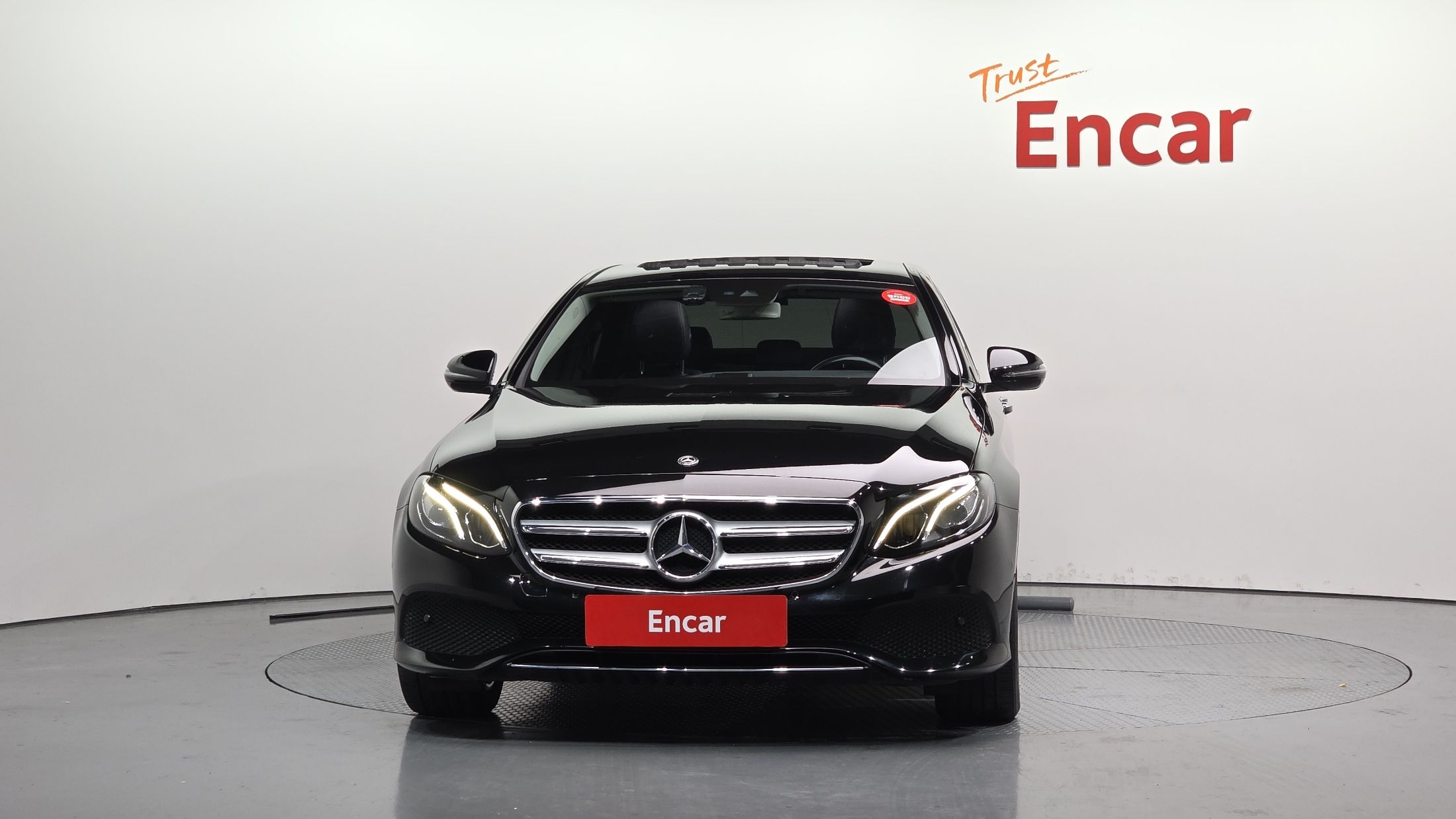 MERCEDES BENZ E-CLASS W213 2019