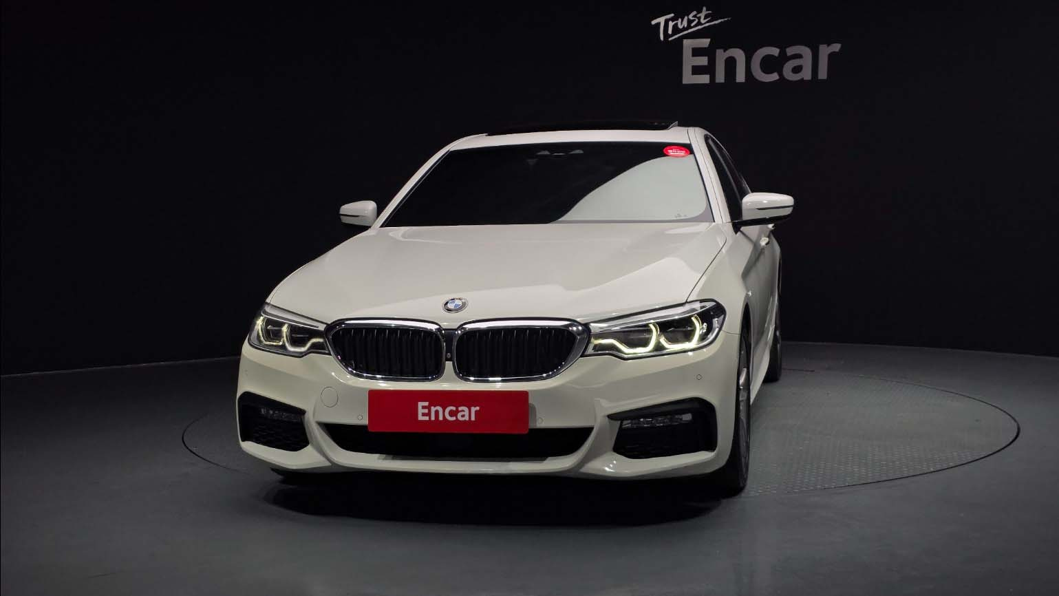 BMW 5-SERIES G30 2017