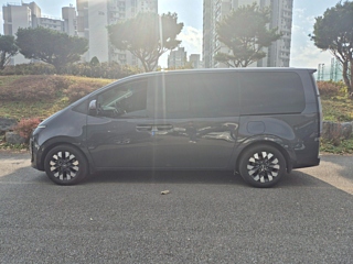HYUNDAI STARIA 2022