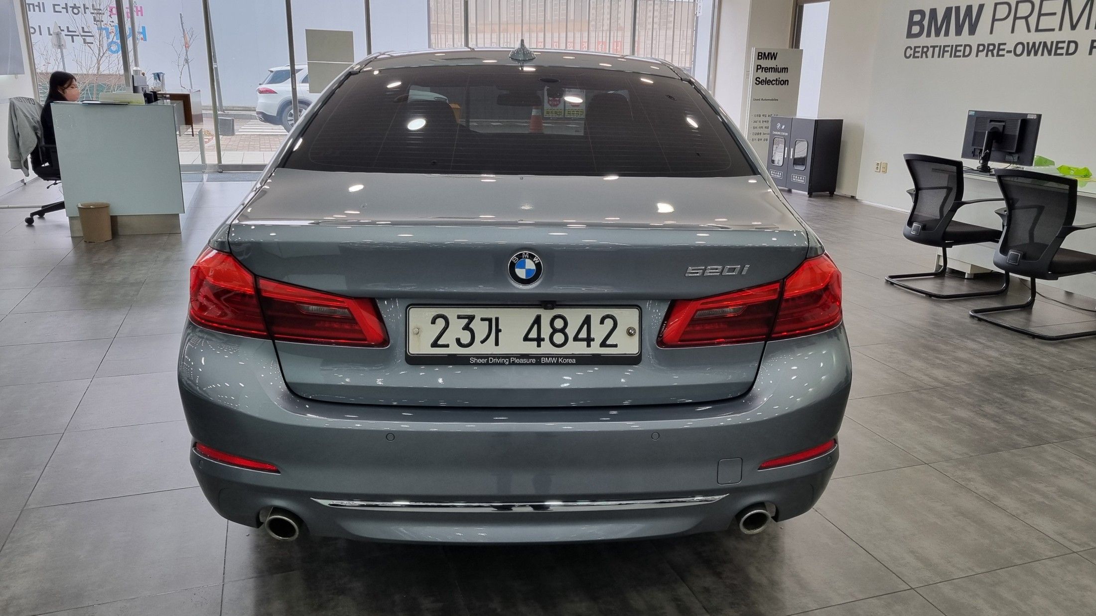 BMW 5-SERIES G30 2019