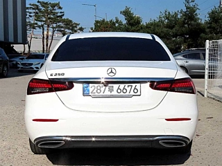 MERCEDES BENZ E-CLASS W213 2021