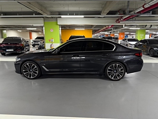 BMW 5-SERIES G30 2021