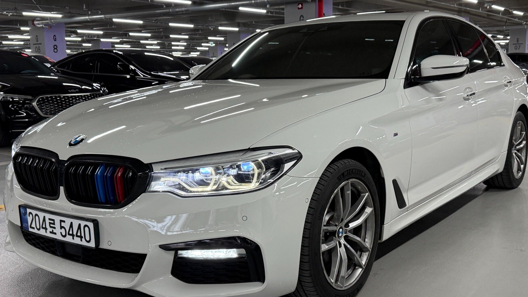 BMW 5-SERIES G30 2017