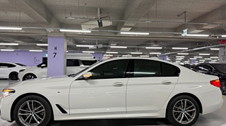 BMW 5-SERIES G30 2017