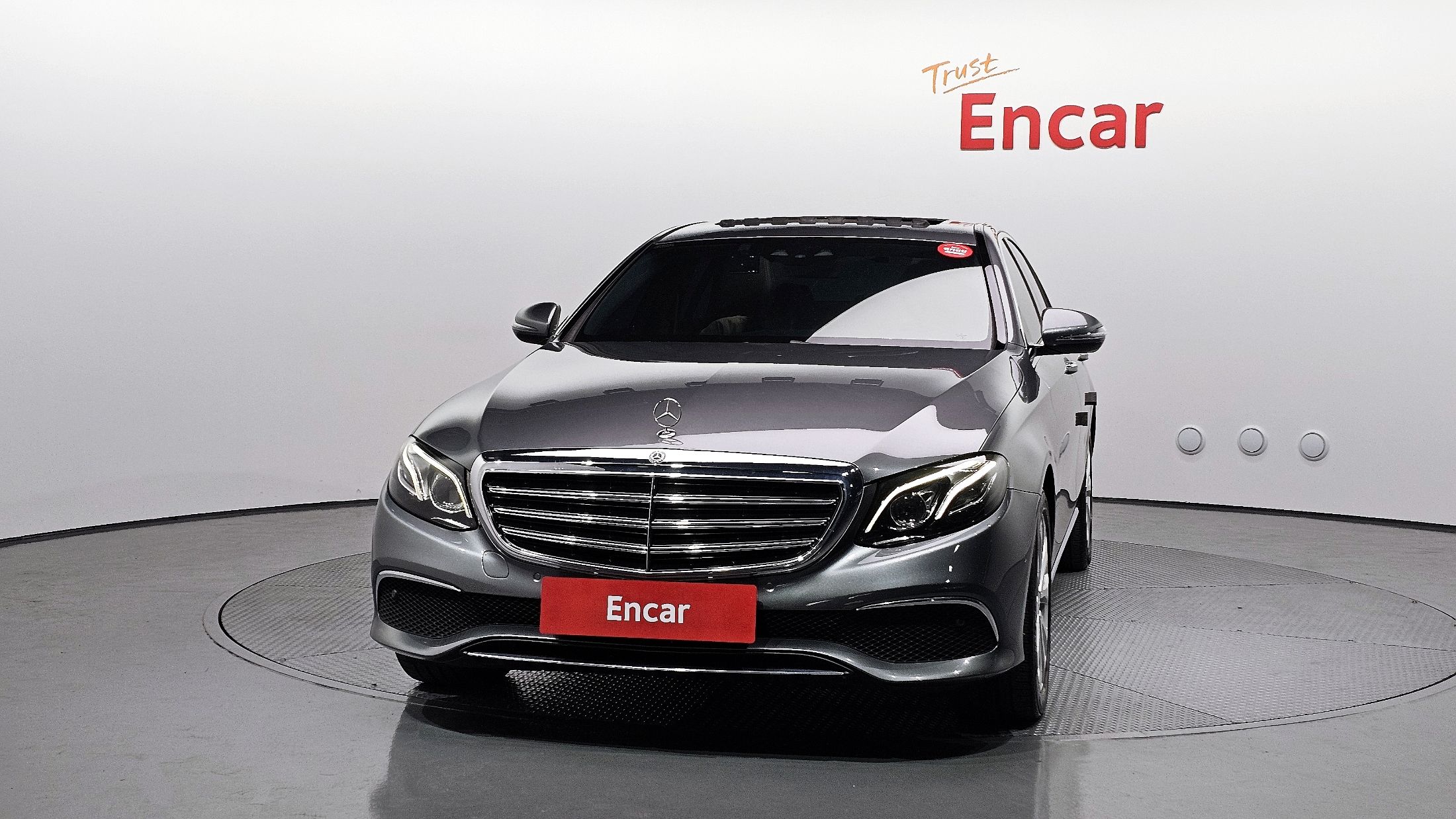 MERCEDES BENZ E-CLASS W213 2018