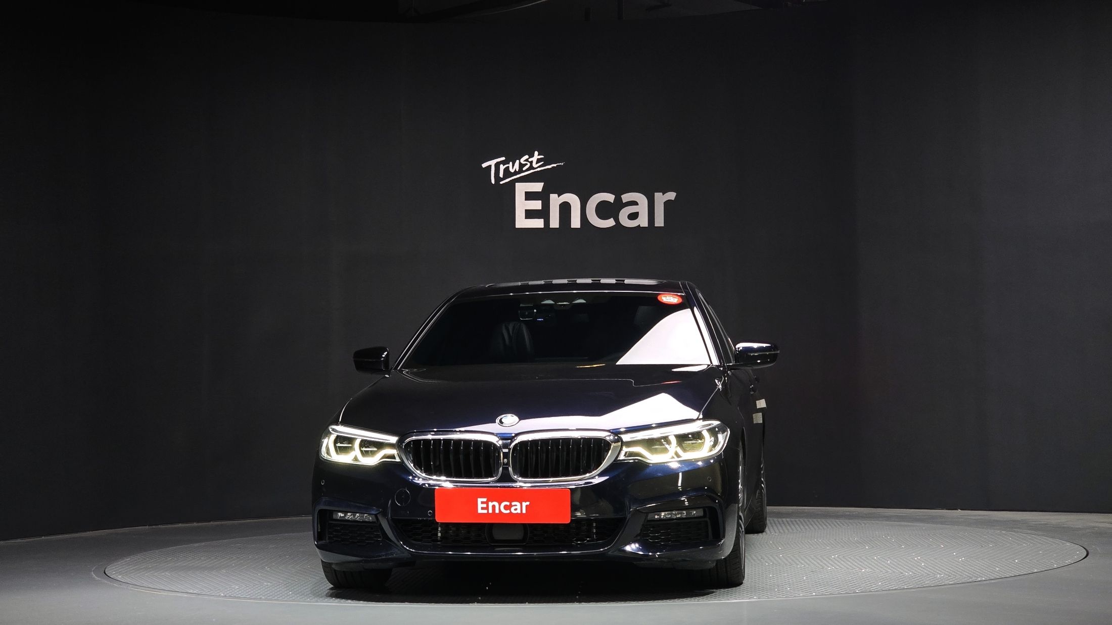 BMW 5-SERIES G30 2019