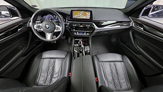 BMW 5-SERIES G30 2019