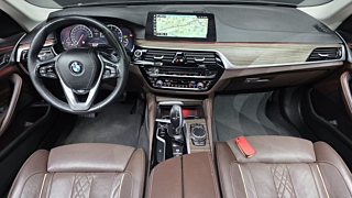 BMW 5-SERIES G30 2018