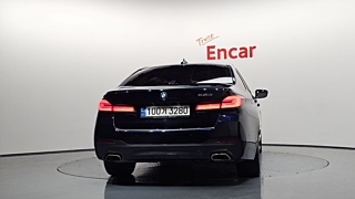 BMW 5-SERIES G30 2021