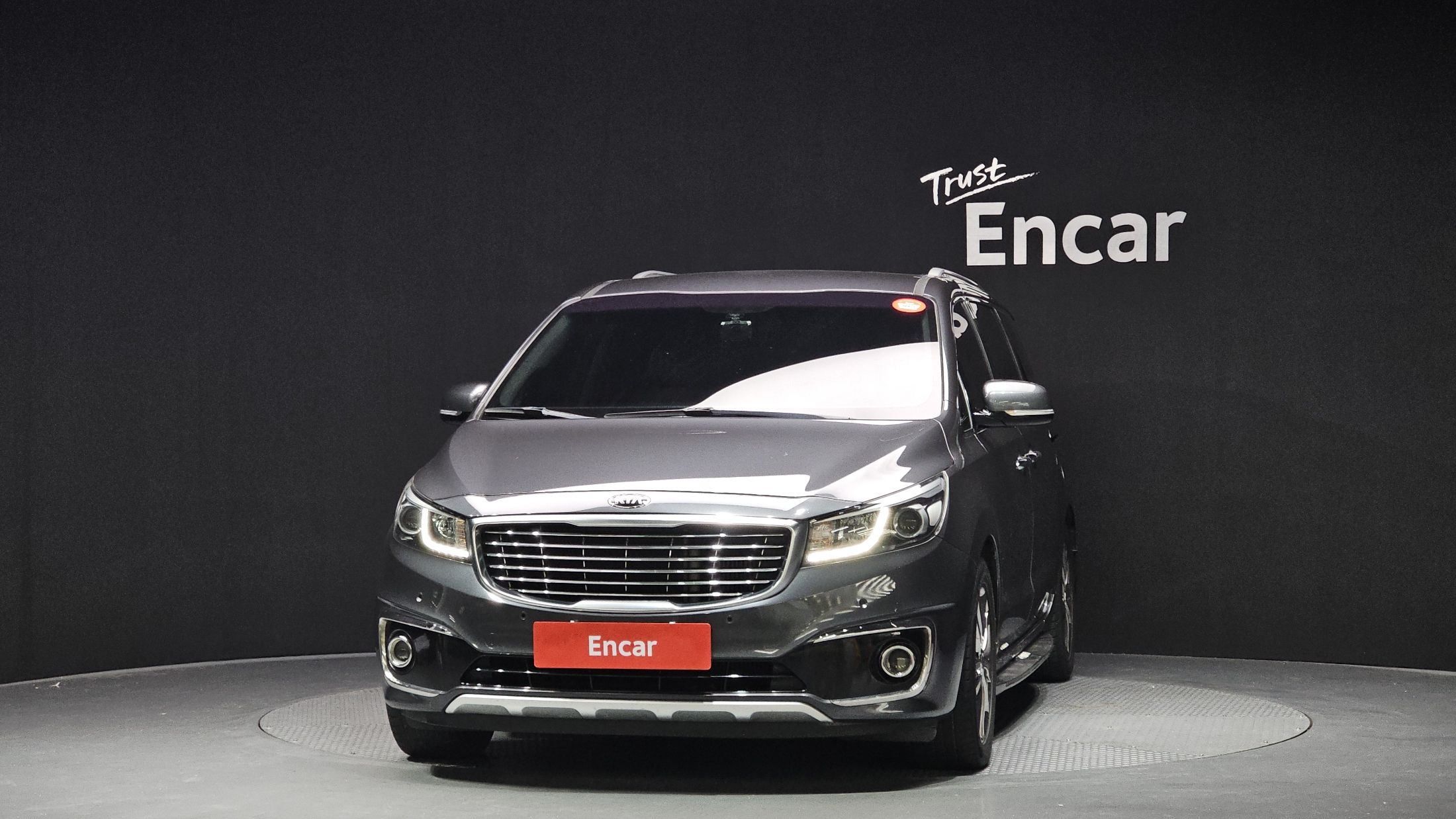 KIA CARNIVAL 2017