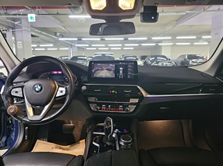 BMW 5-SERIES G30 2020