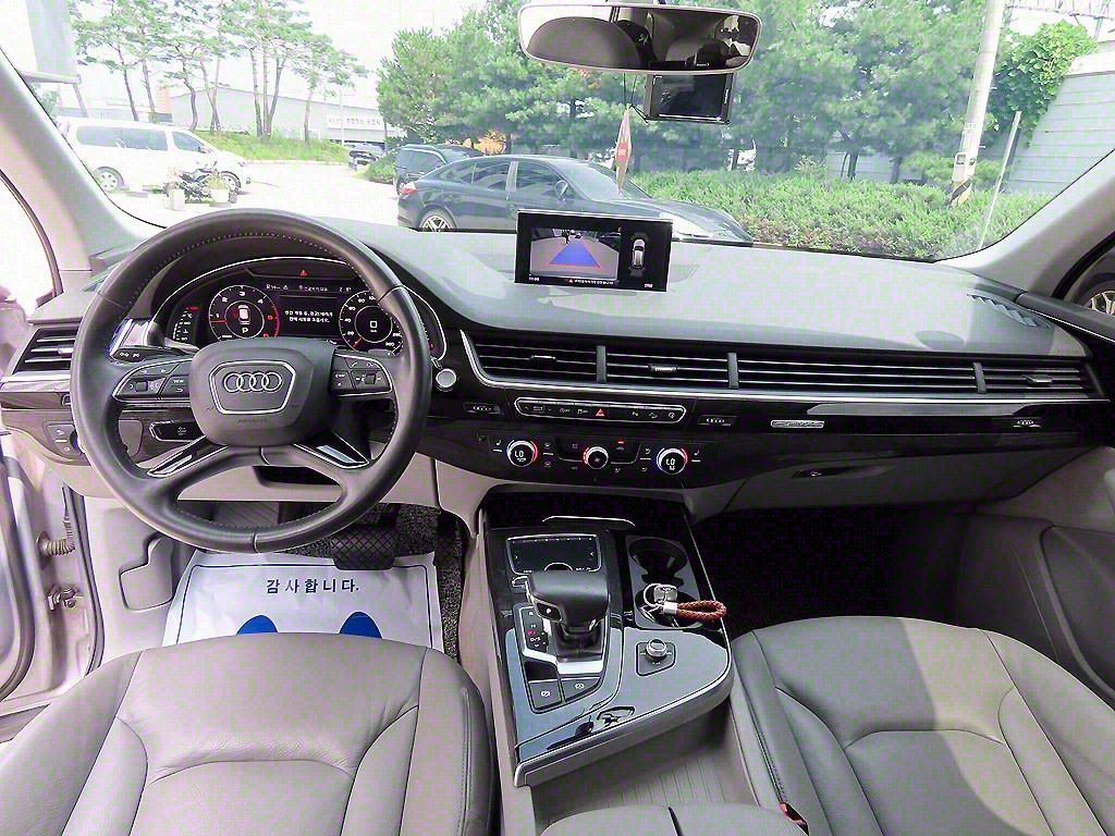 AUDI Q7 4M 2016