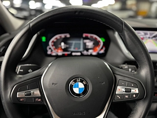 BMW 1-SERIES F40 2020