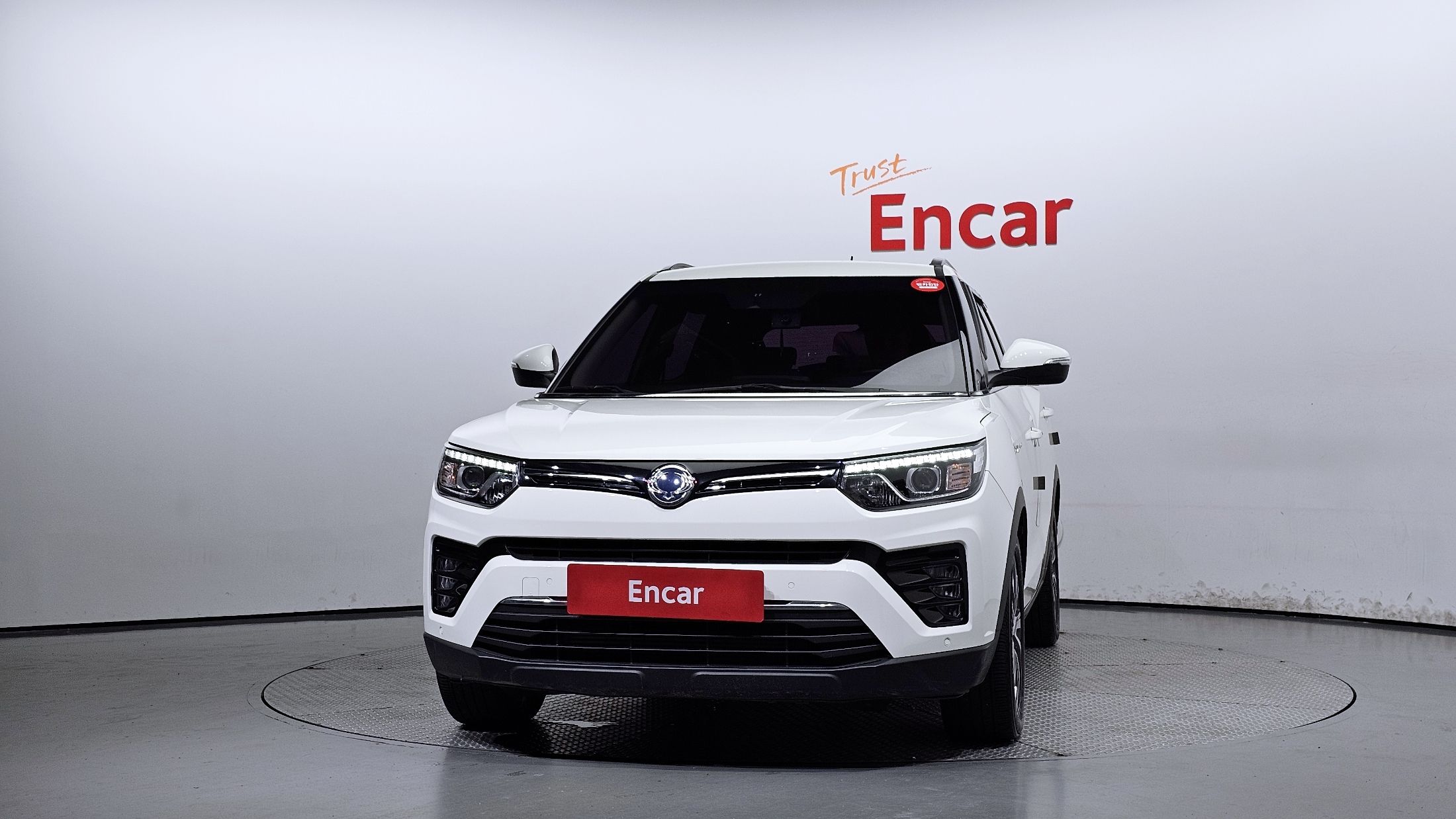 SSANGYONG TIVOLI VERY NEW 2020