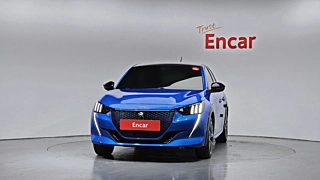 PEUGEOT E-208 2022