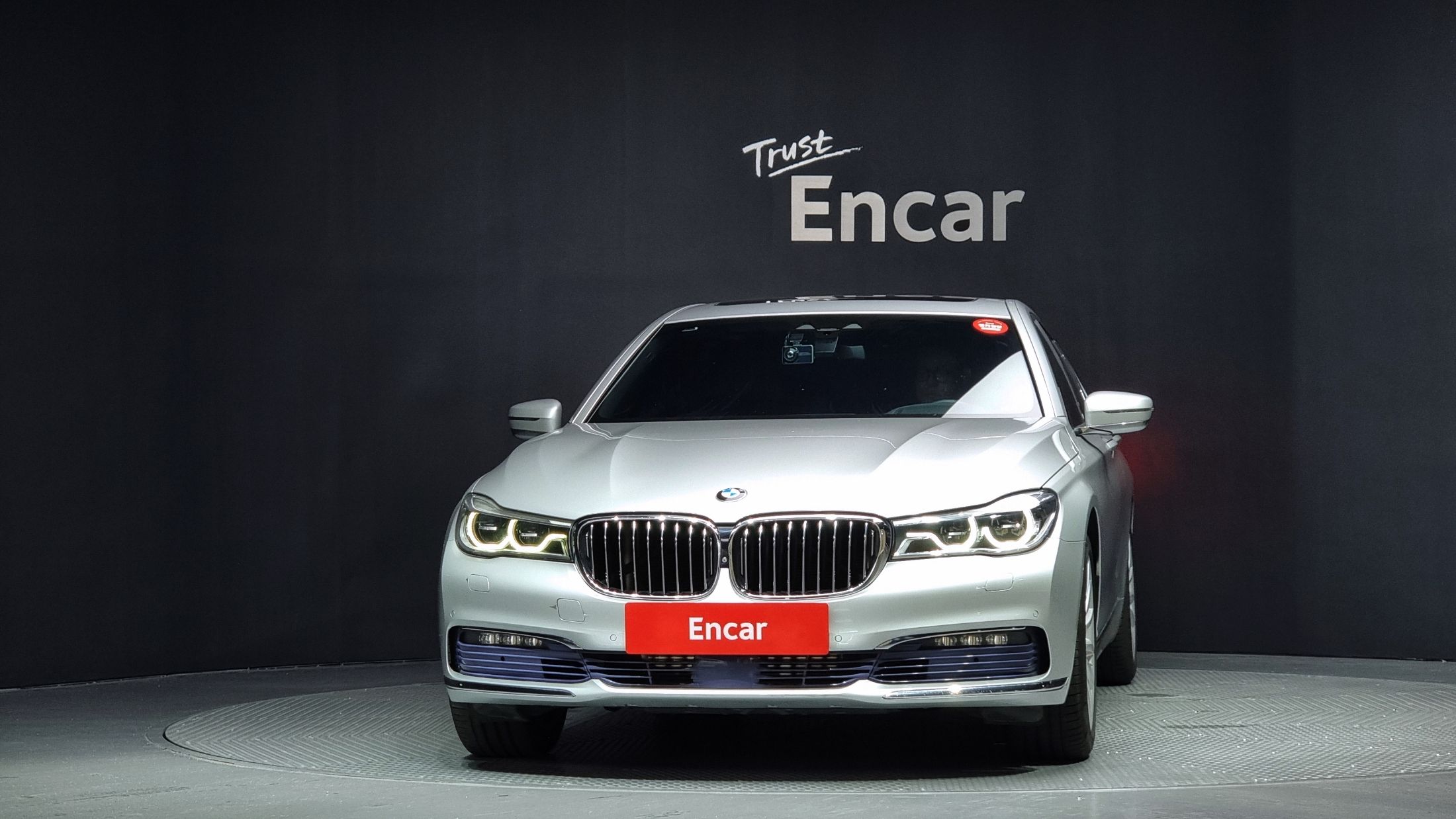 BMW 7-SERIES G11 2016