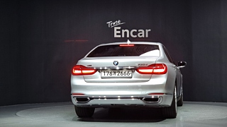 BMW 7-SERIES G11 2016