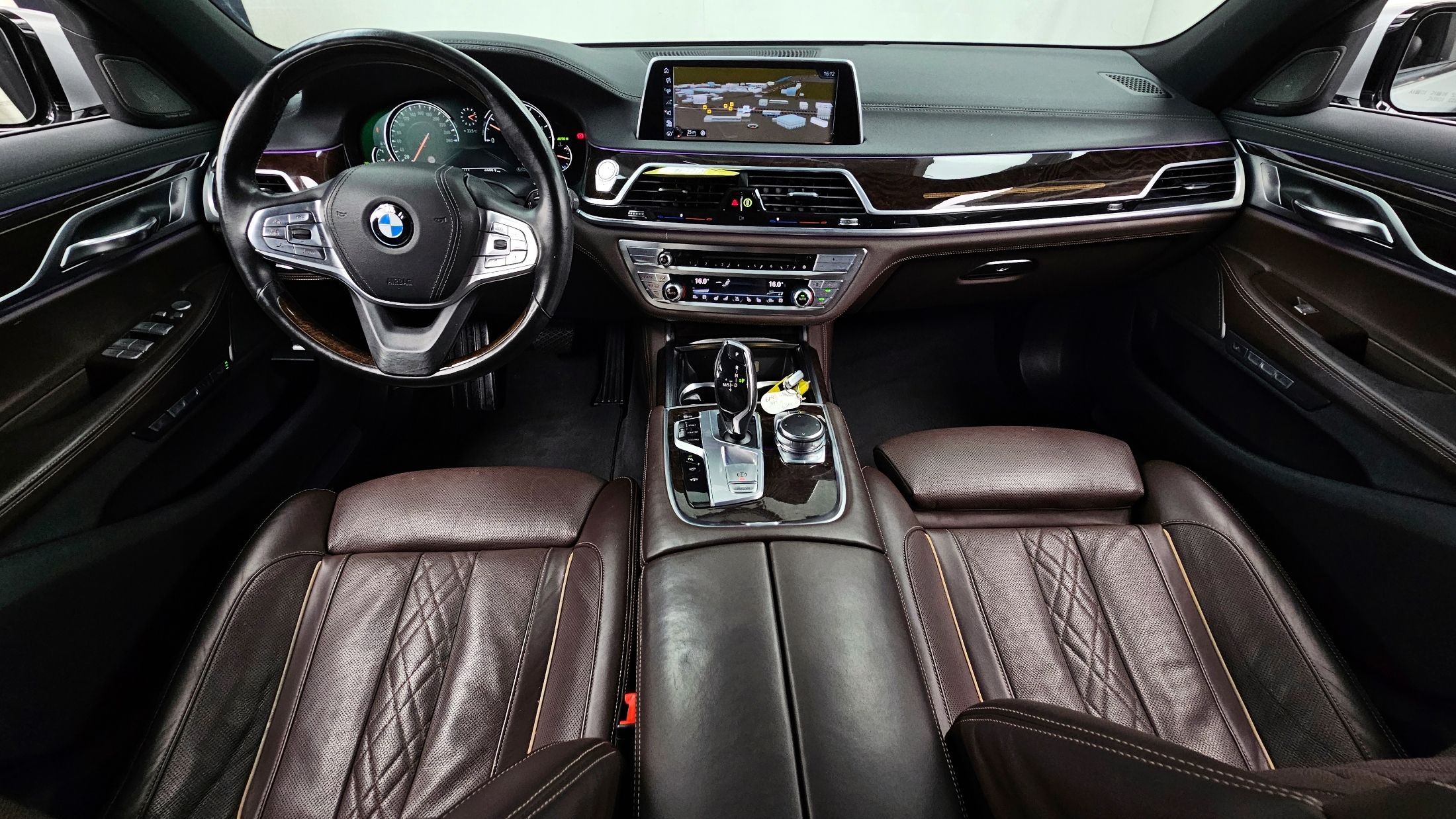 BMW 7-SERIES G11 2016