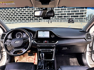 HYUNDAI GRANDEUR IG 2018