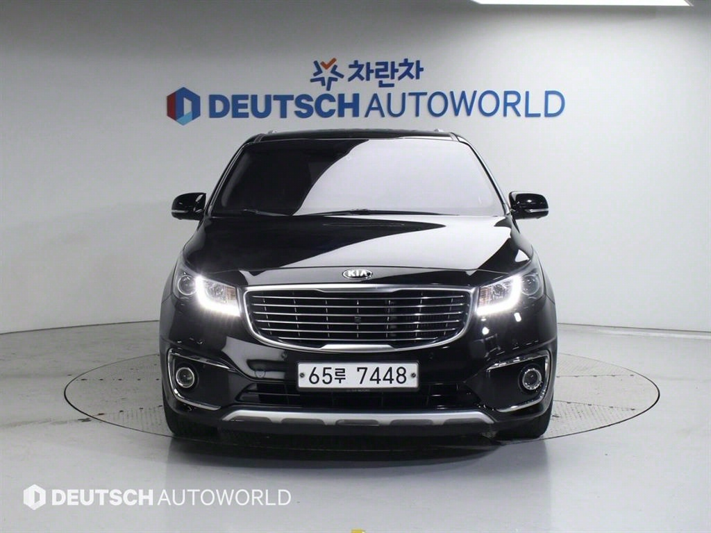 KIA CARNIVAL 2017