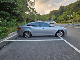 HYUNDAI GRANDEUR HG 2016