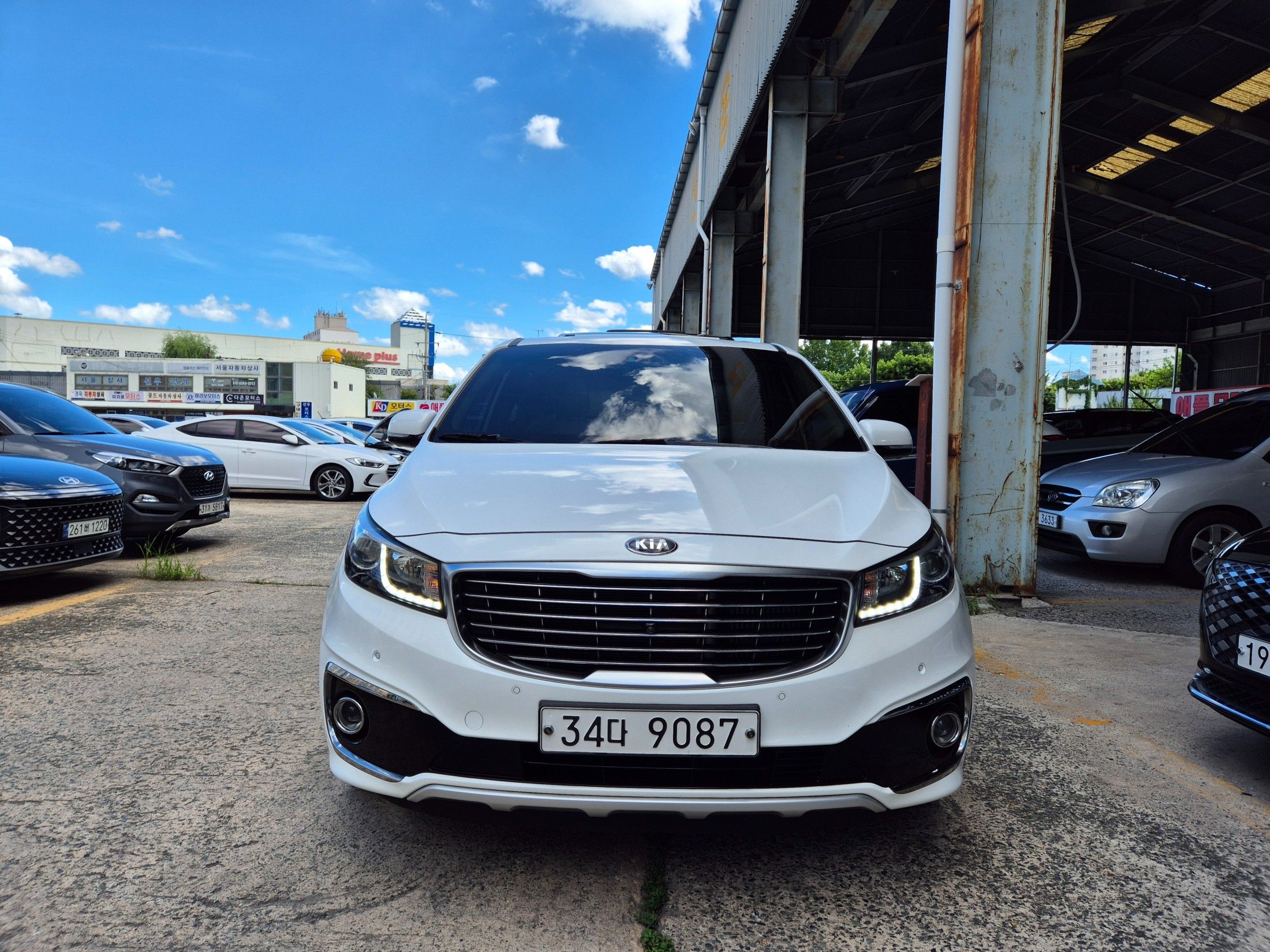 KIA CARNIVAL 2017