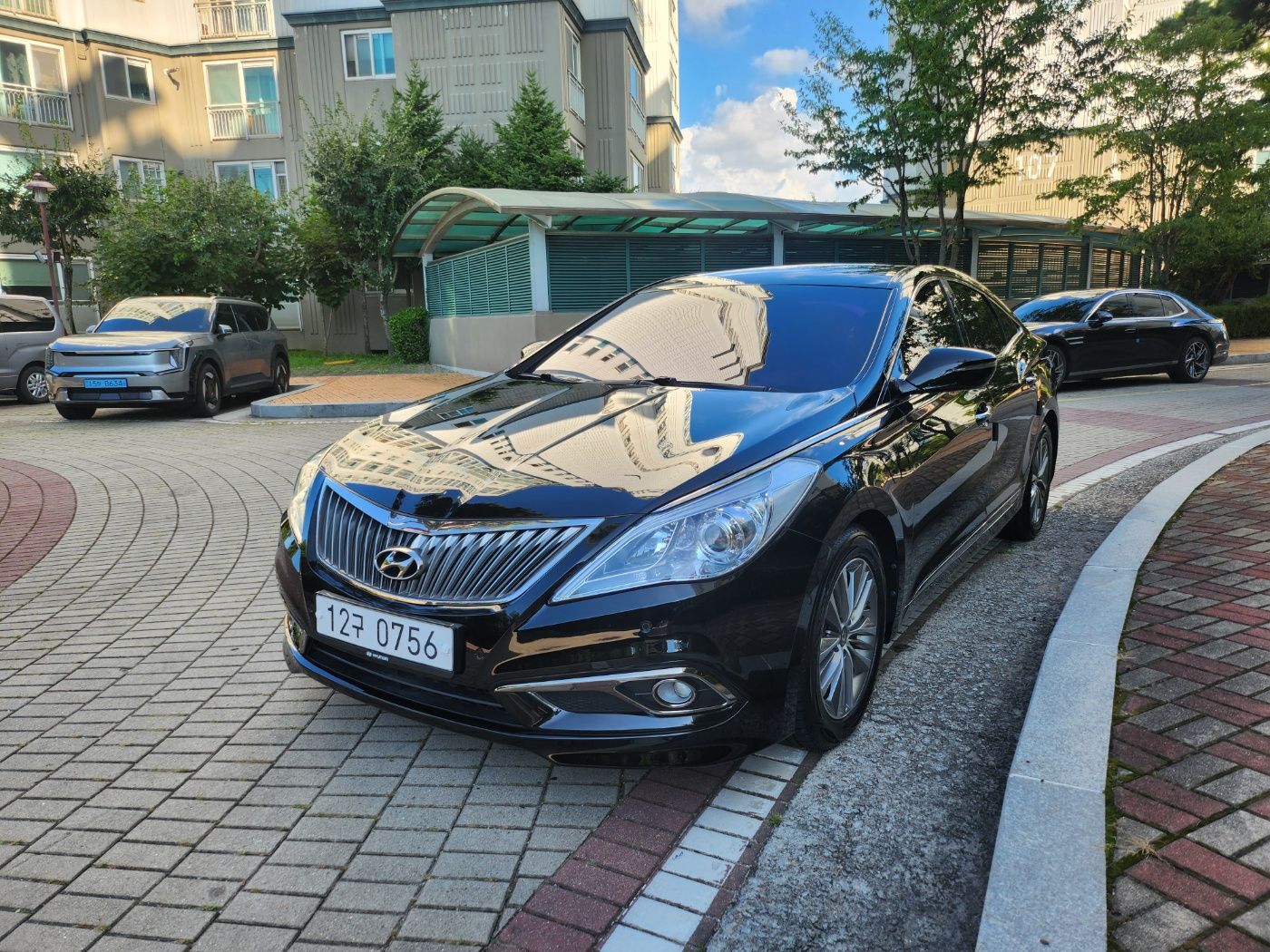 HYUNDAI GRANDEUR HG 2016