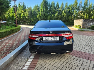 HYUNDAI GRANDEUR HG 2016