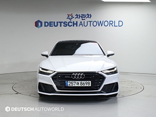 AUDI A7 4K 2021
