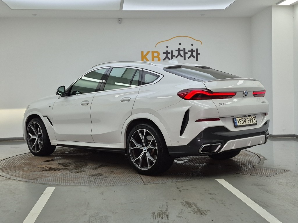 BMW X6 G06 2021