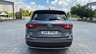 SAMSUNG QM6 2018