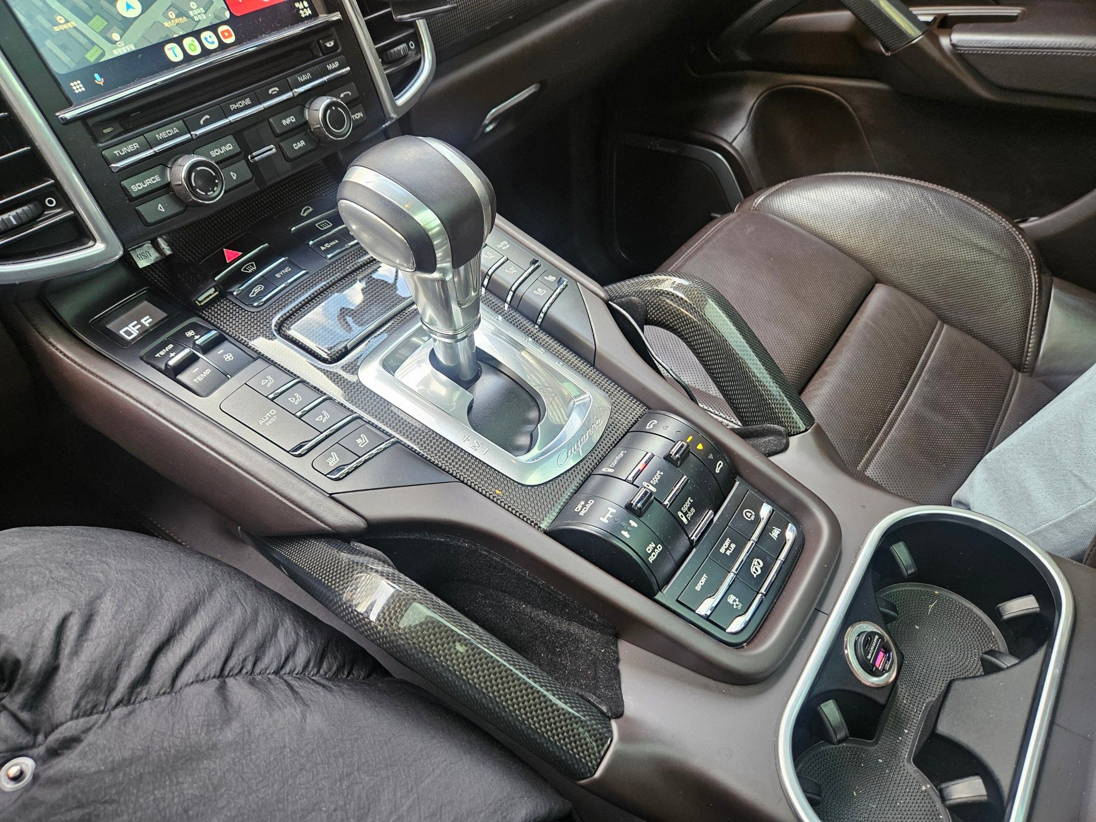 PORSCHE CAYENNE 2015