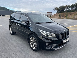 KIA CARNIVAL 2018
