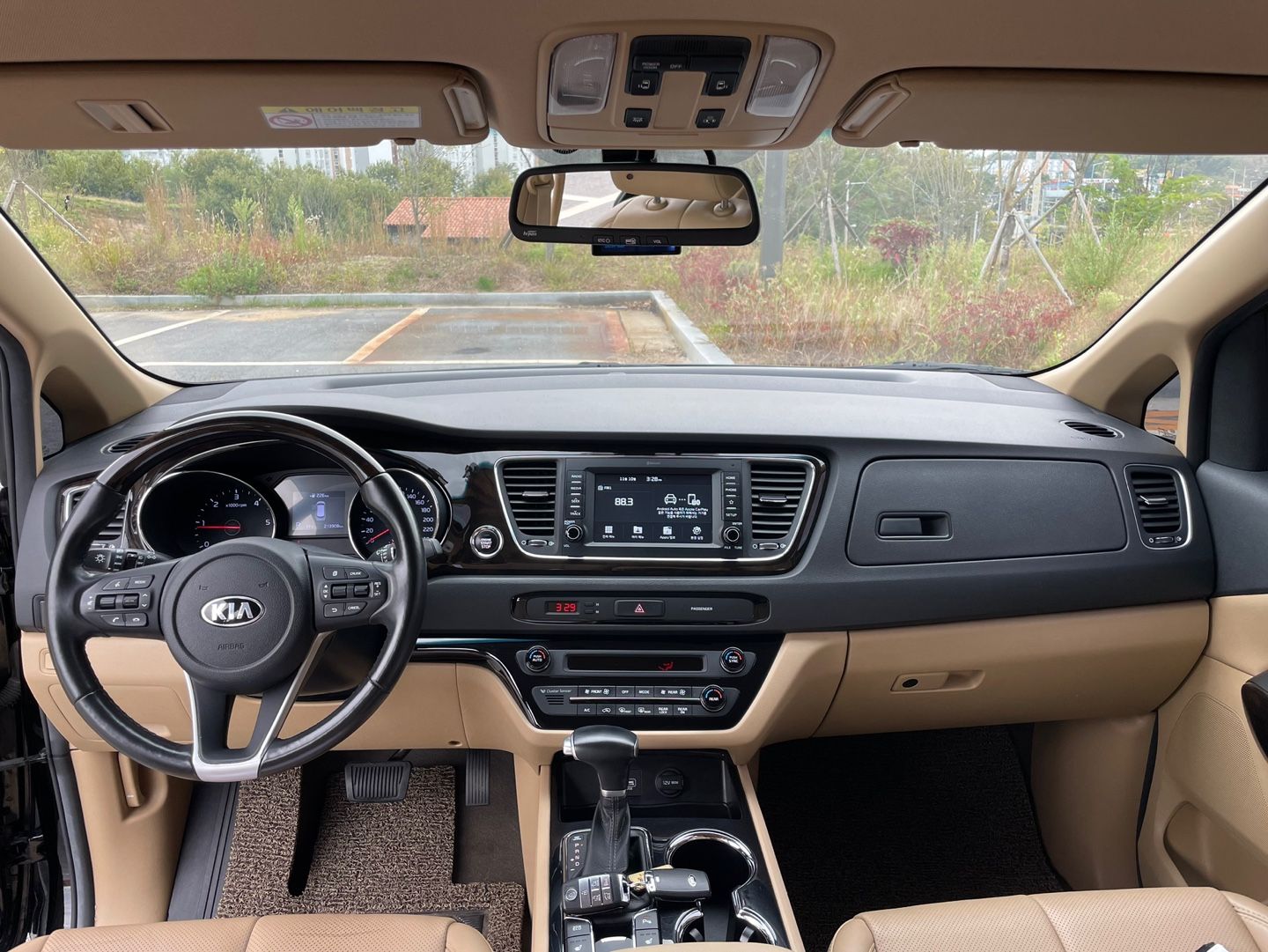 KIA CARNIVAL 2018