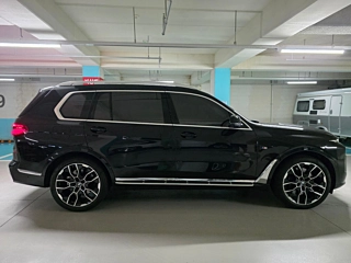 BMW X7 G07 2024