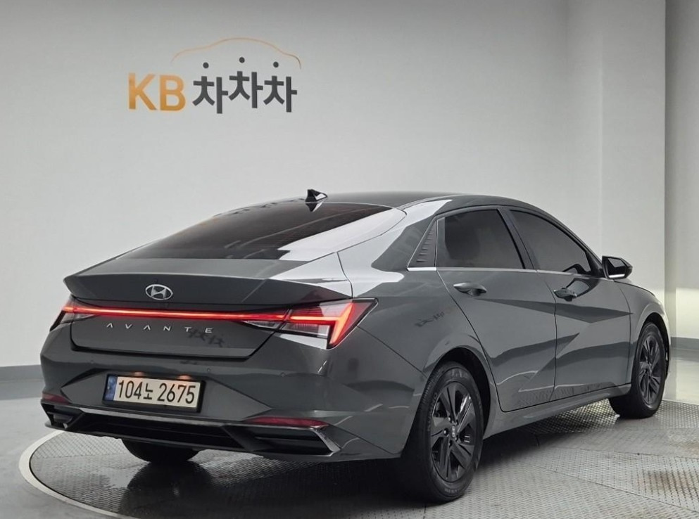 HYUNDAI AVANTE CN7 2021