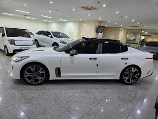 KIA STINGER 2017