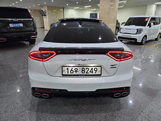 KIA STINGER 2017