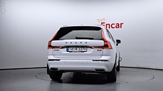 VOLVO XC60 2021