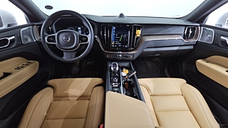 VOLVO XC60 2021