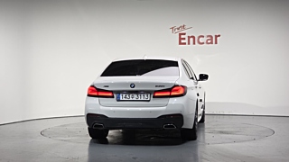 BMW 5-SERIES G30 2020