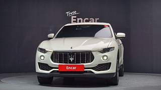 MASERATI LEVANTE 2017