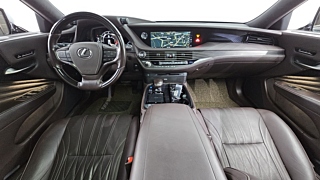 LEXUS LS500 2019
