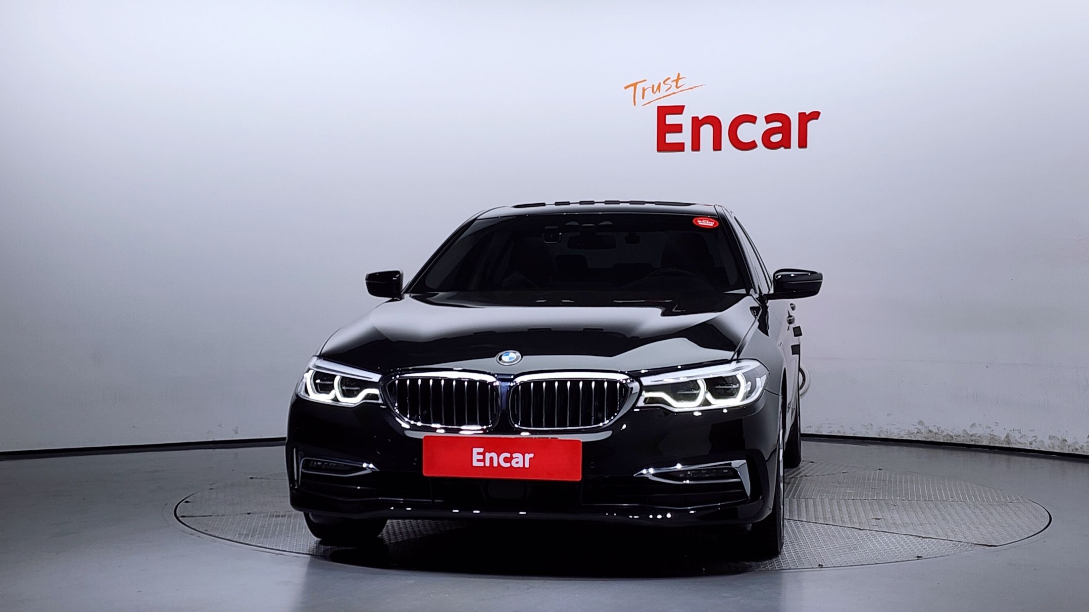 BMW 5-SERIES G30 2019