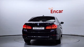 BMW 5-SERIES G30 2019