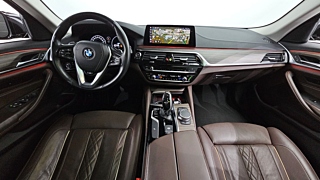 BMW 5-SERIES G30 2019